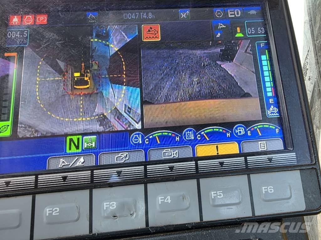 Komatsu PW 148-11 Pásové dozéry