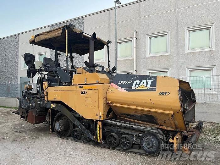 CAT AP 655 D Finišéry