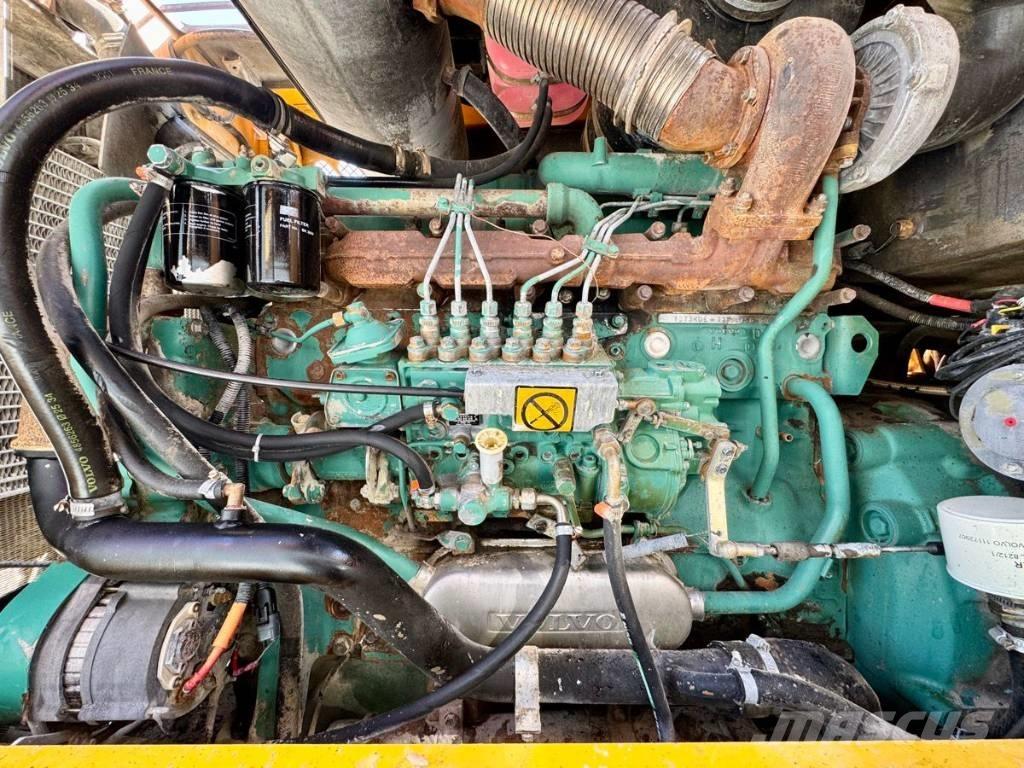 Volvo L 120 D Kolesové nakladače