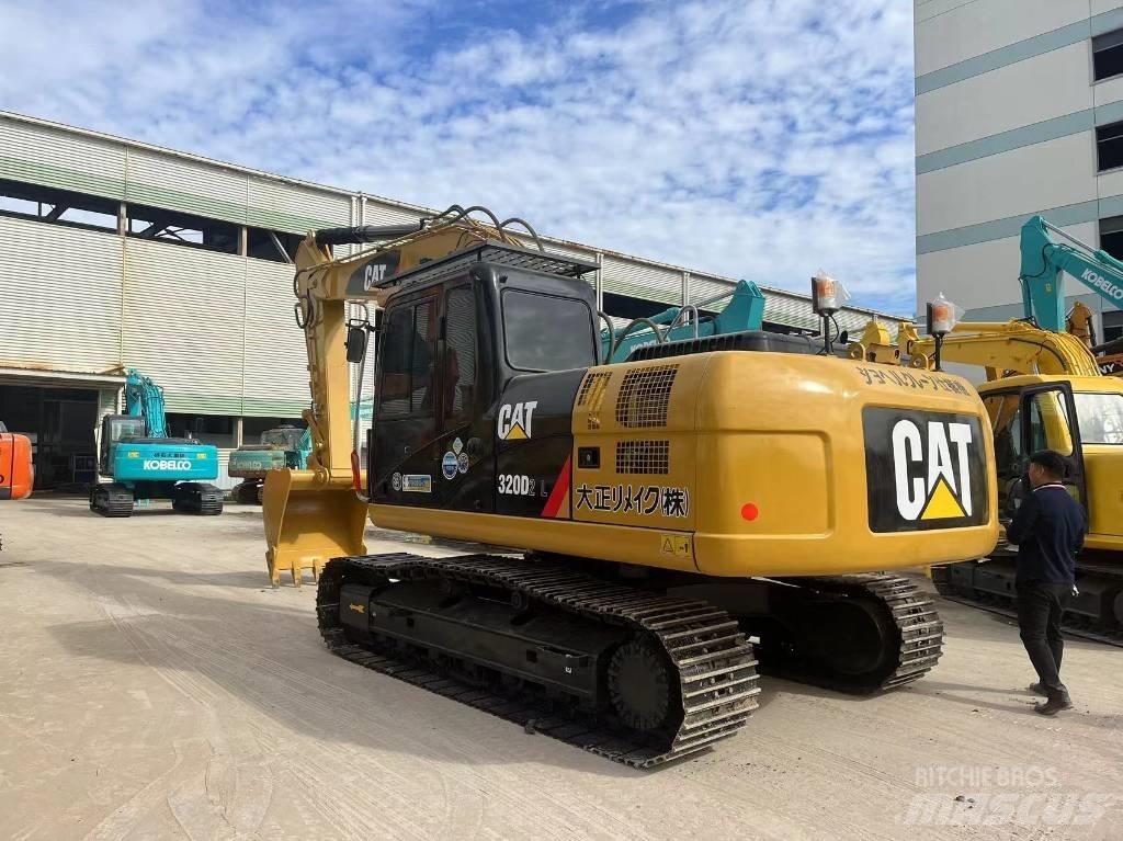 CAT 320 D Pásové rýpadlá