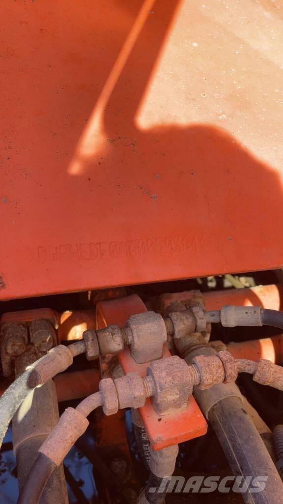 Doosan DX 255 LC Pásové rýpadlá