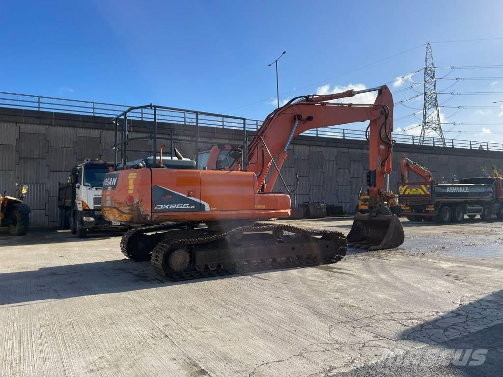Doosan DX 255 LC Pásové rýpadlá