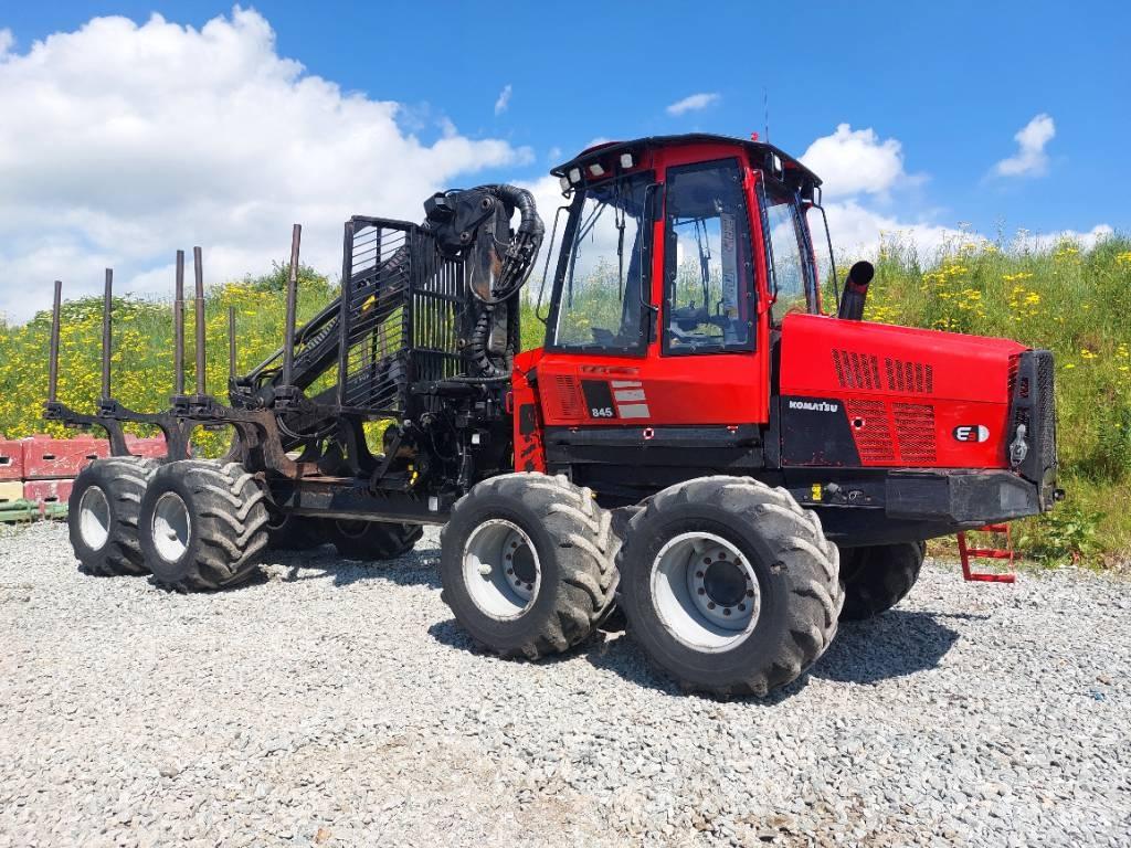 Komatsu 845 Lesné traktory
