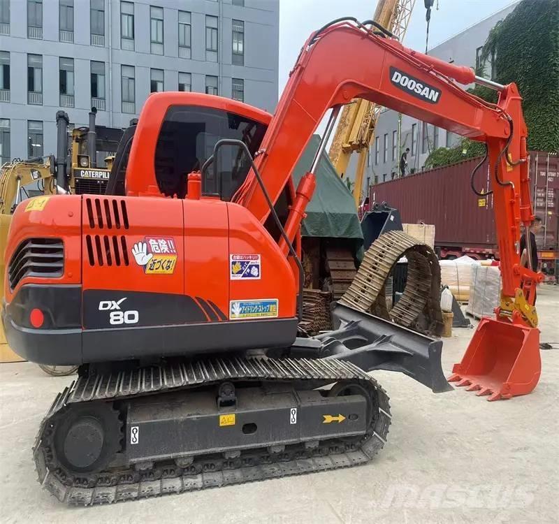 Doosan DX80 Midi rýpadlá 7 t - 12 t