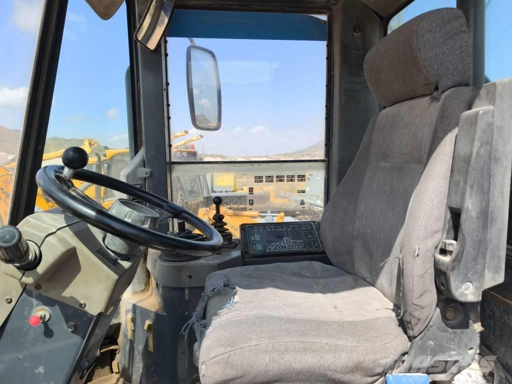 CASE 721 B XT Kolesové nakladače