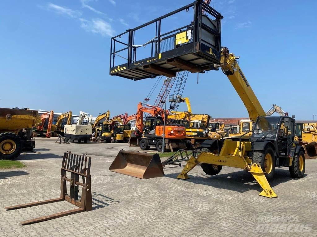 Komatsu WA716 NVT Teleskopické manipulátory