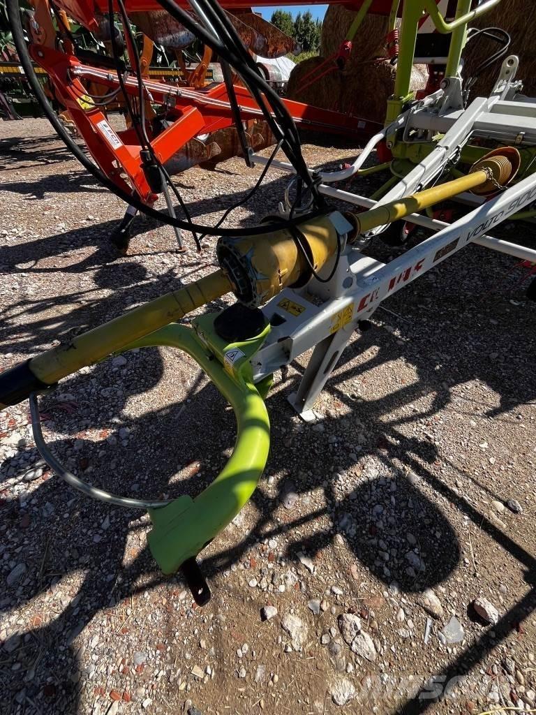 CLAAS Volto 900 T Obracače a zhrabovače sena