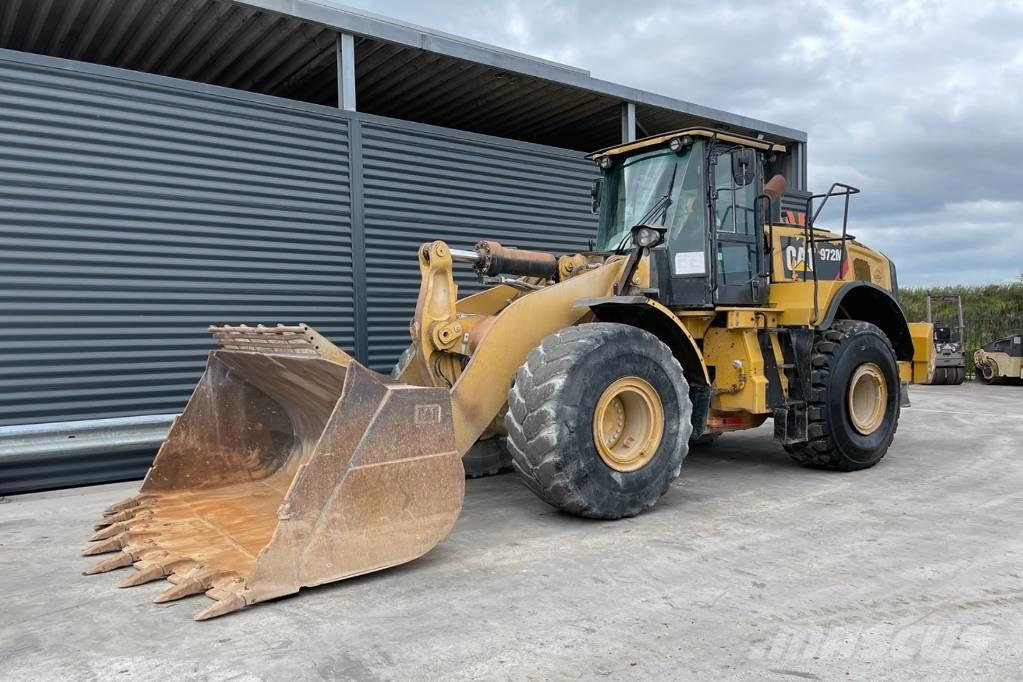 CAT 972M Kolesové nakladače