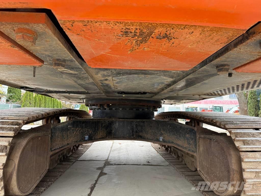 Hitachi ZX 350 LC-7 Pásové rýpadlá