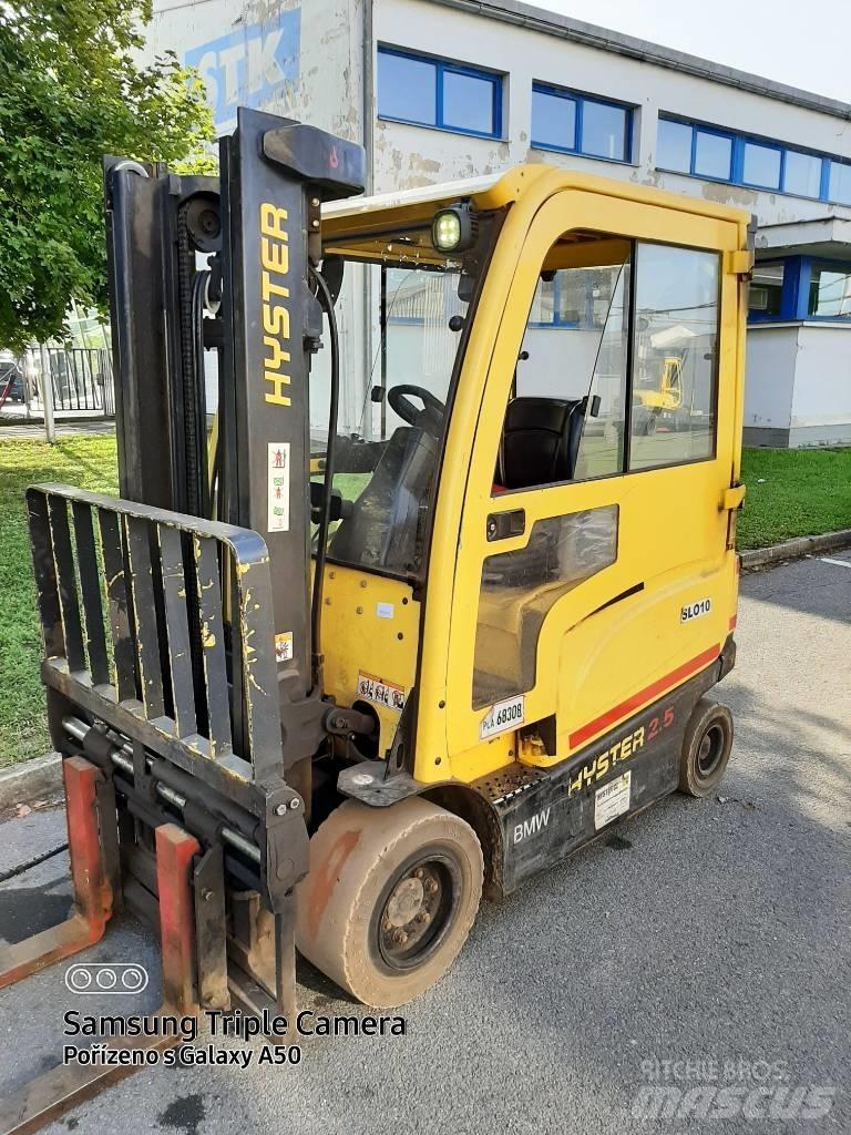 Hyster J2.0XN Akumulátorové vozíky