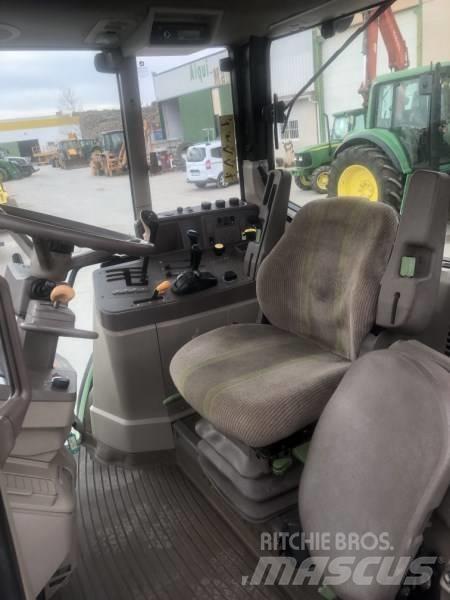John Deere 6330 Traktory