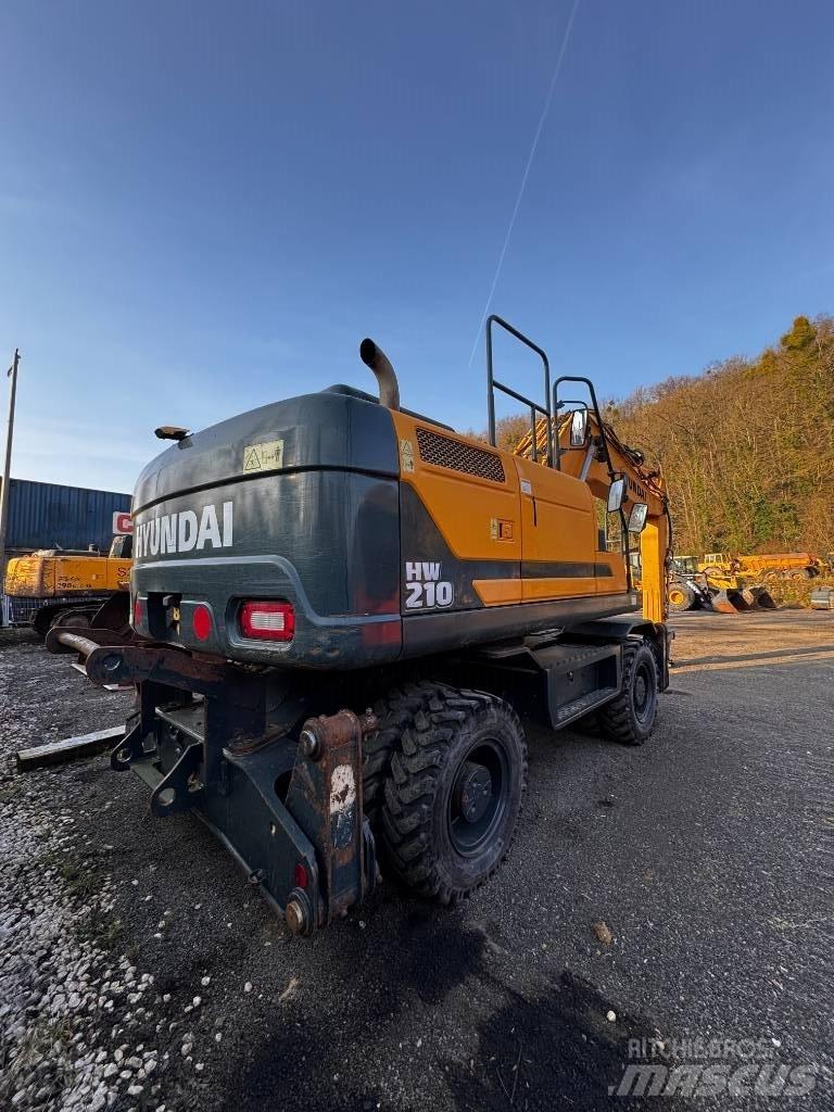 Hyundai HW 210 Kolesové rýpadlá