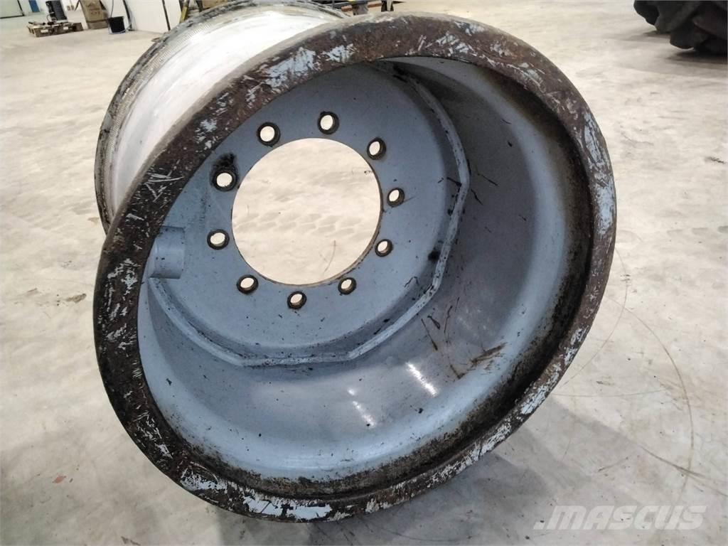 Valmet 890 20x26,5 Pneumatiky, kolesá a ráfiky
