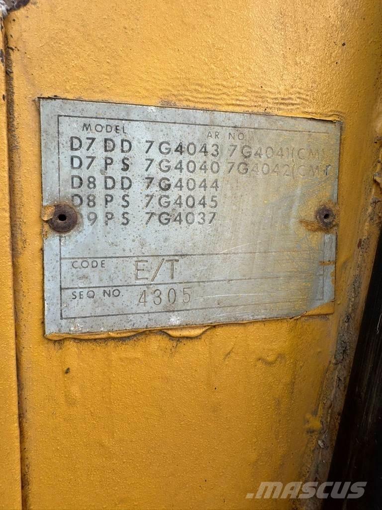 CAT D9H Pásové dozéry