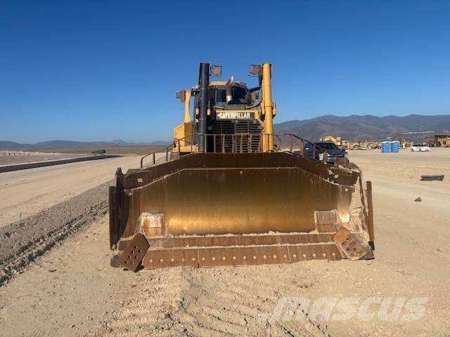 CAT D 8 T Pásové dozéry