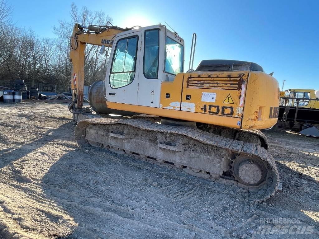 Liebherr R 900 C Pásové rýpadlá