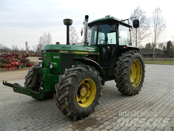 John Deere 3640 Traktory