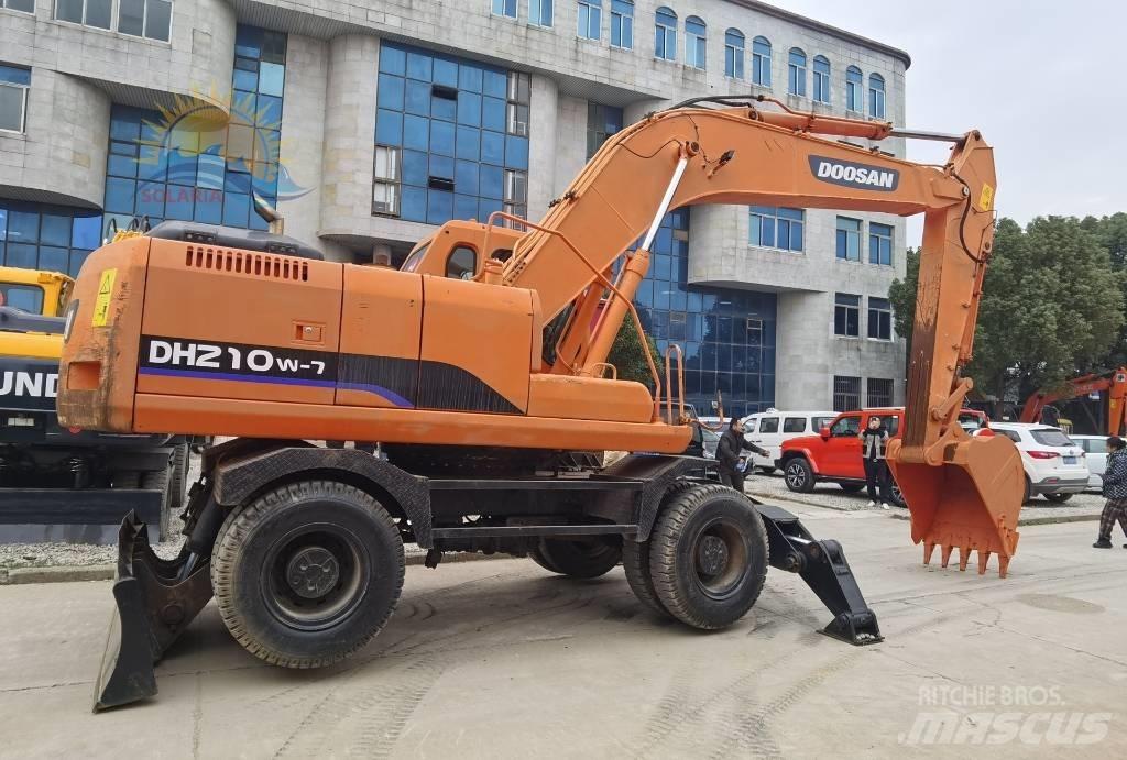 Doosan DH 210 W-7 Kolesové rýpadlá