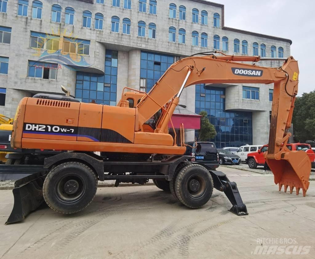 Doosan DH 210 W-7 Kolesové rýpadlá