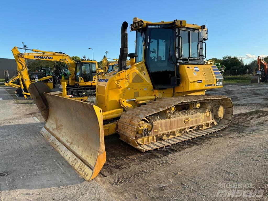 Komatsu D51PX-24E0 Pásové dozéry