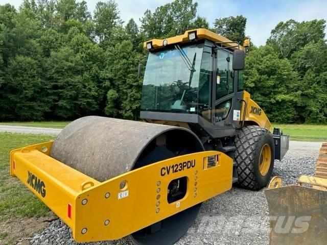 XCMG CV 123 PDU Ťahačové valce