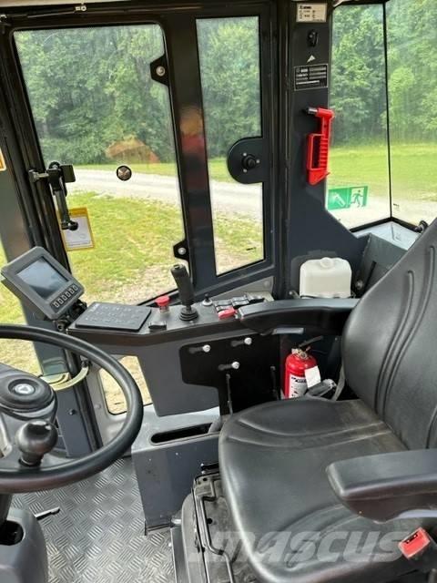 XCMG CV 123 PDU Ťahačové valce
