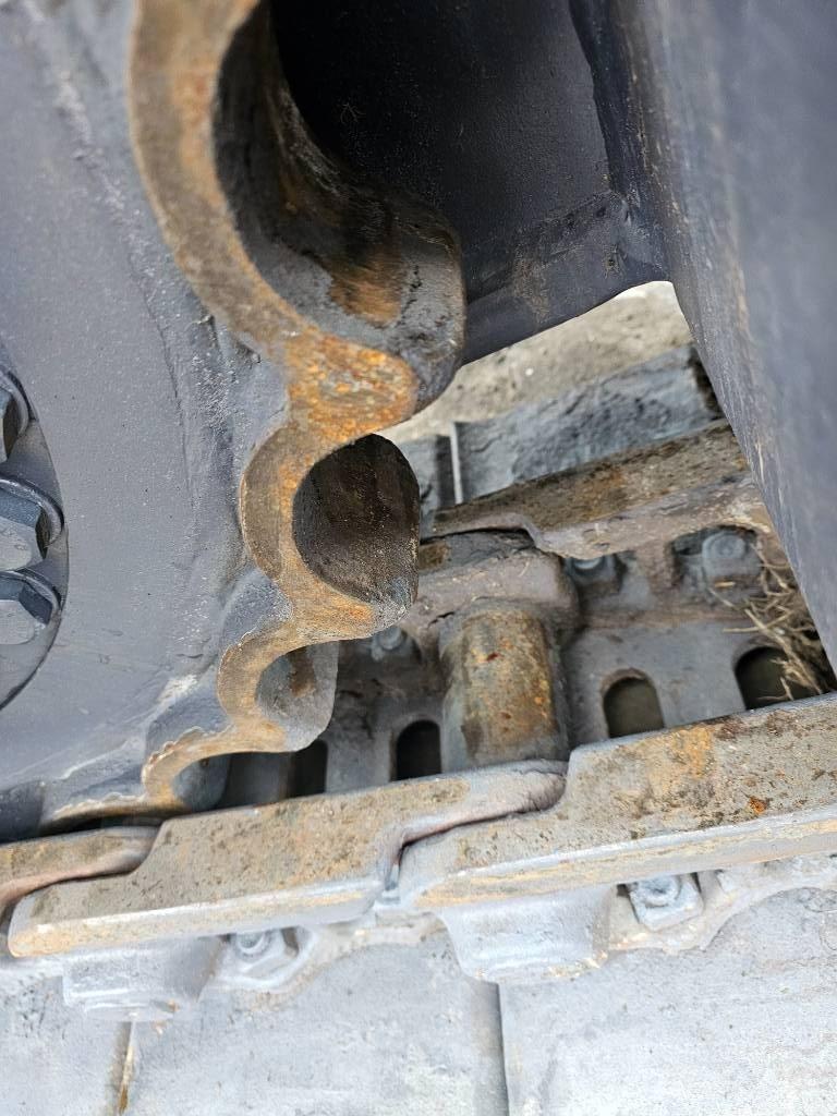 Fuchs RHL 335 Stroje pre manipuláciu s odpadom