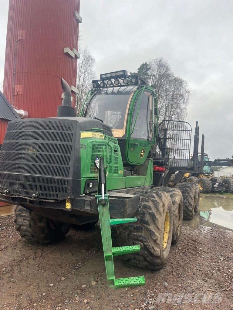 John Deere 1110G Lesné traktory