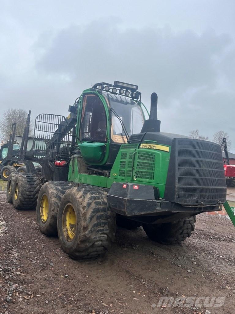 John Deere 1110G Lesné traktory