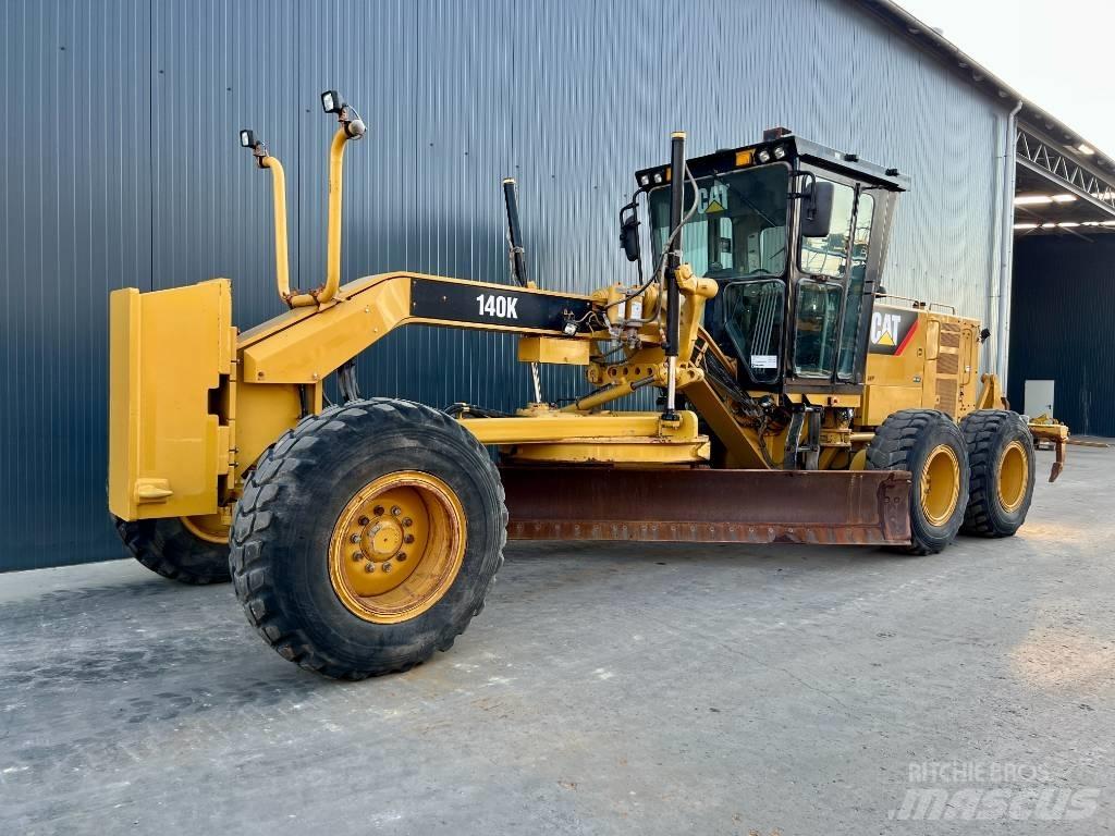 CAT 140K Grejdery