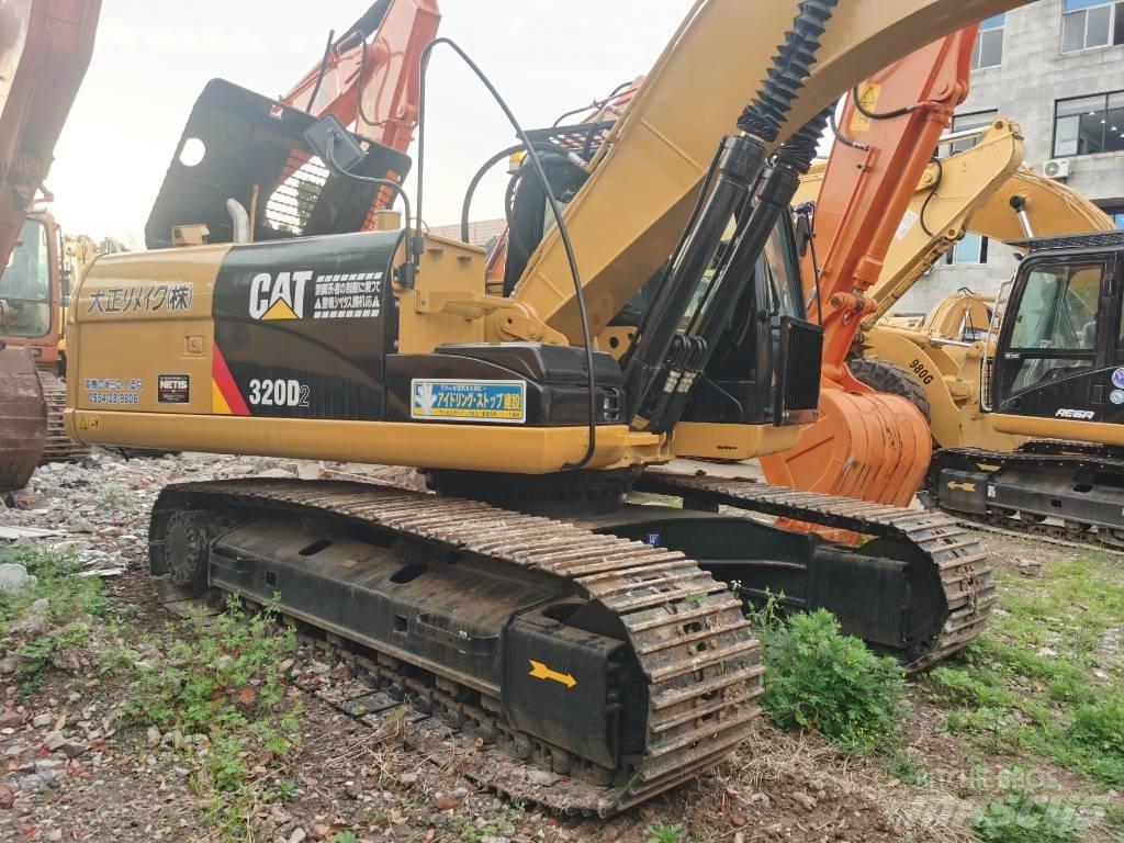 CAT 320 D2 Pásové rýpadlá