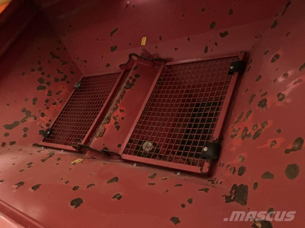 Bredal B2XL Rozmetadlá maštaľného hnoja