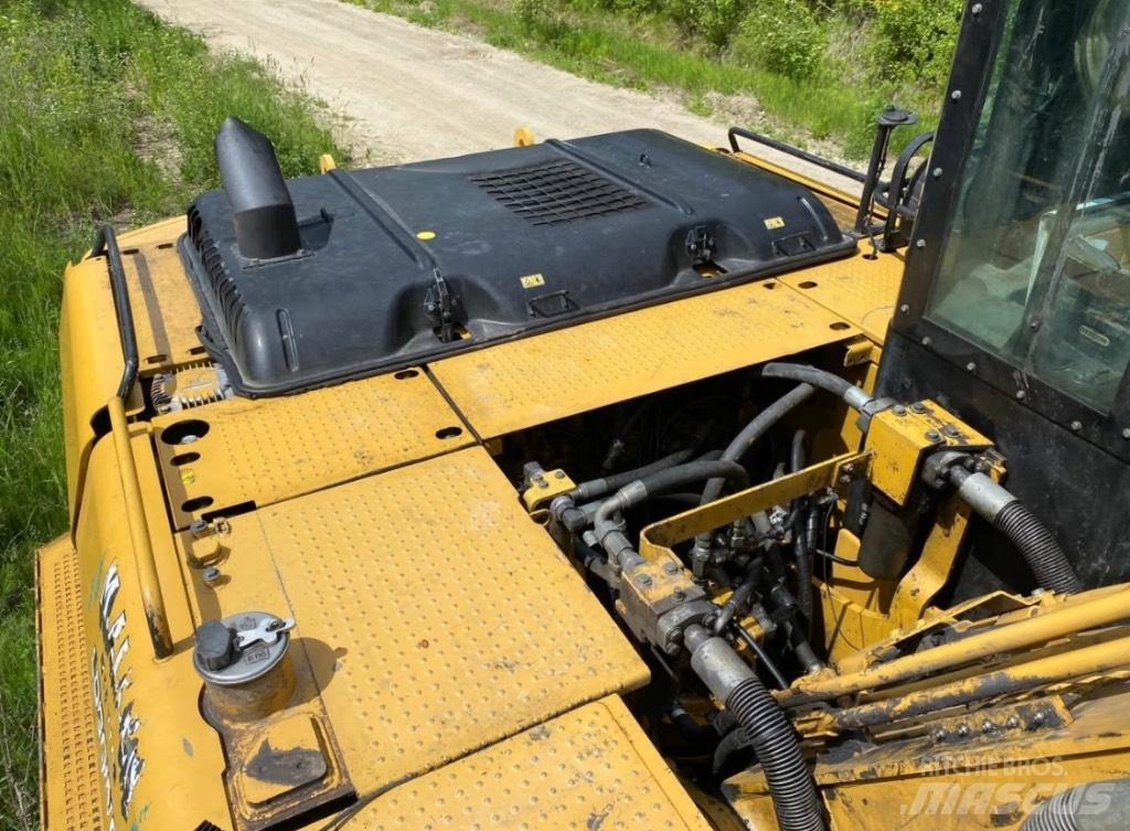 CAT 320 D FM Lesné nakladače
