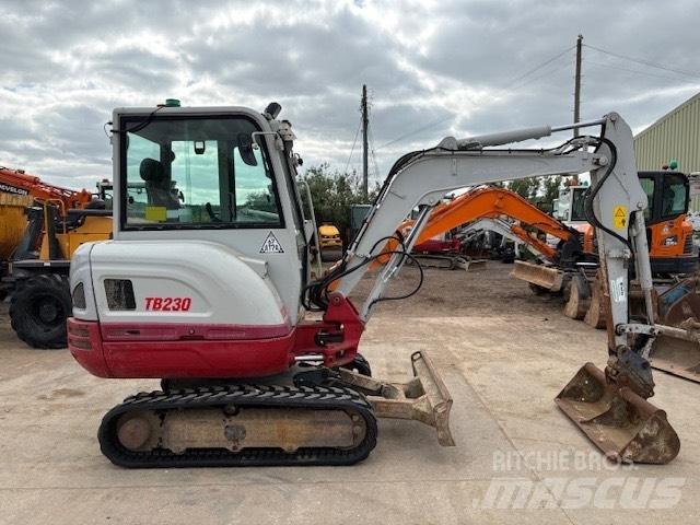 Takeuchi TB 230 Mini rýpadlá < 7t