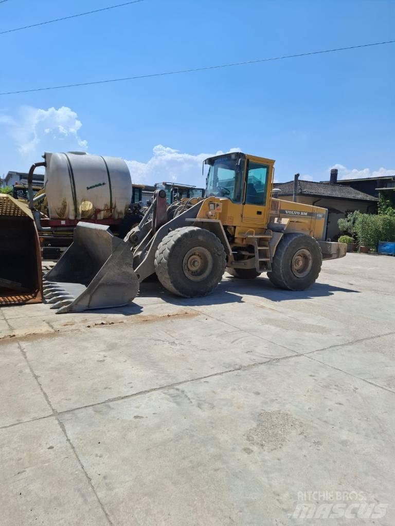 Volvo L 120 C Kolesové nakladače
