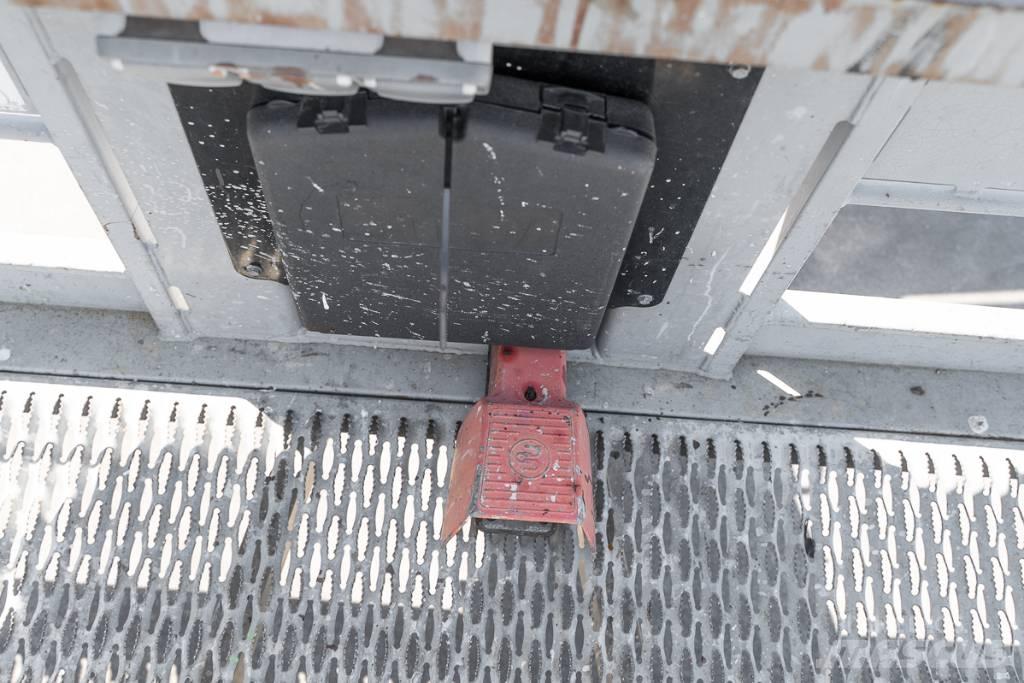 Manitou 280 TJ Kĺbové plošiny