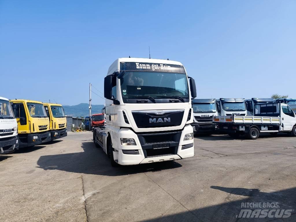 MAN TGX 26.440 Valník s navijakom