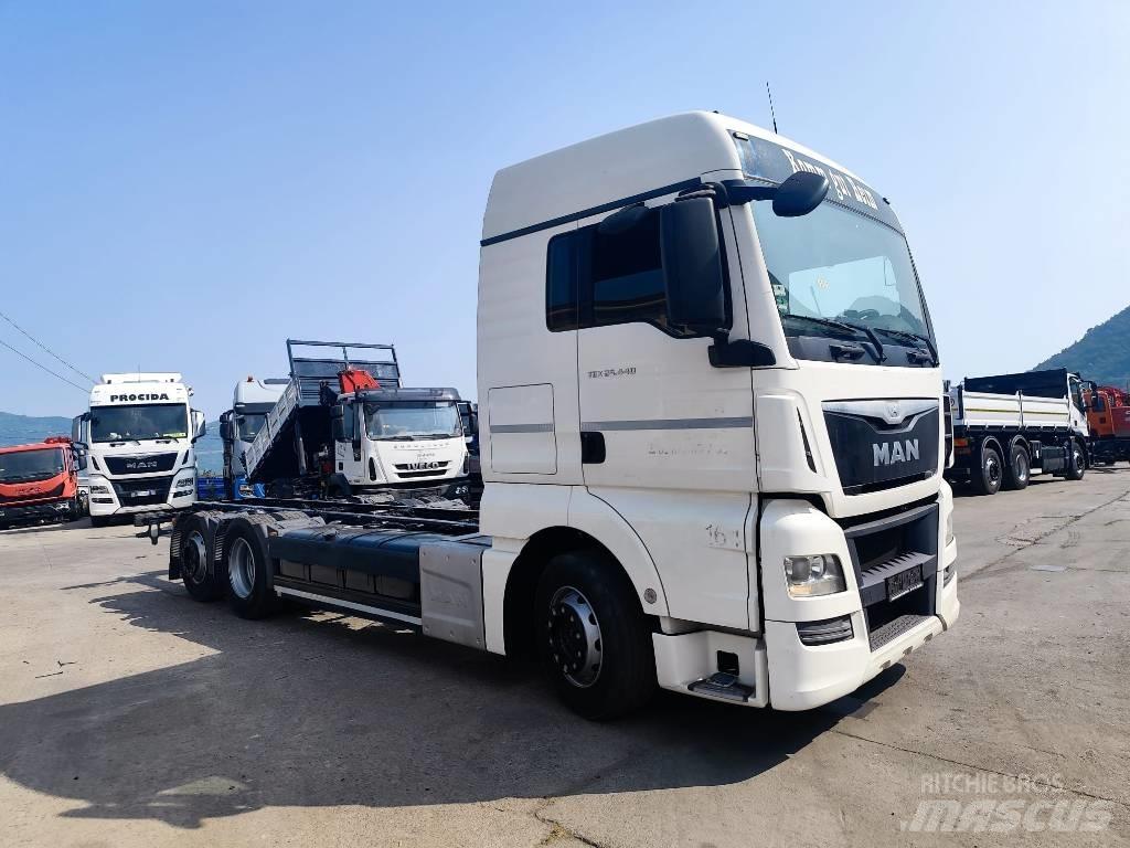 MAN TGX 26.440 Valník s navijakom
