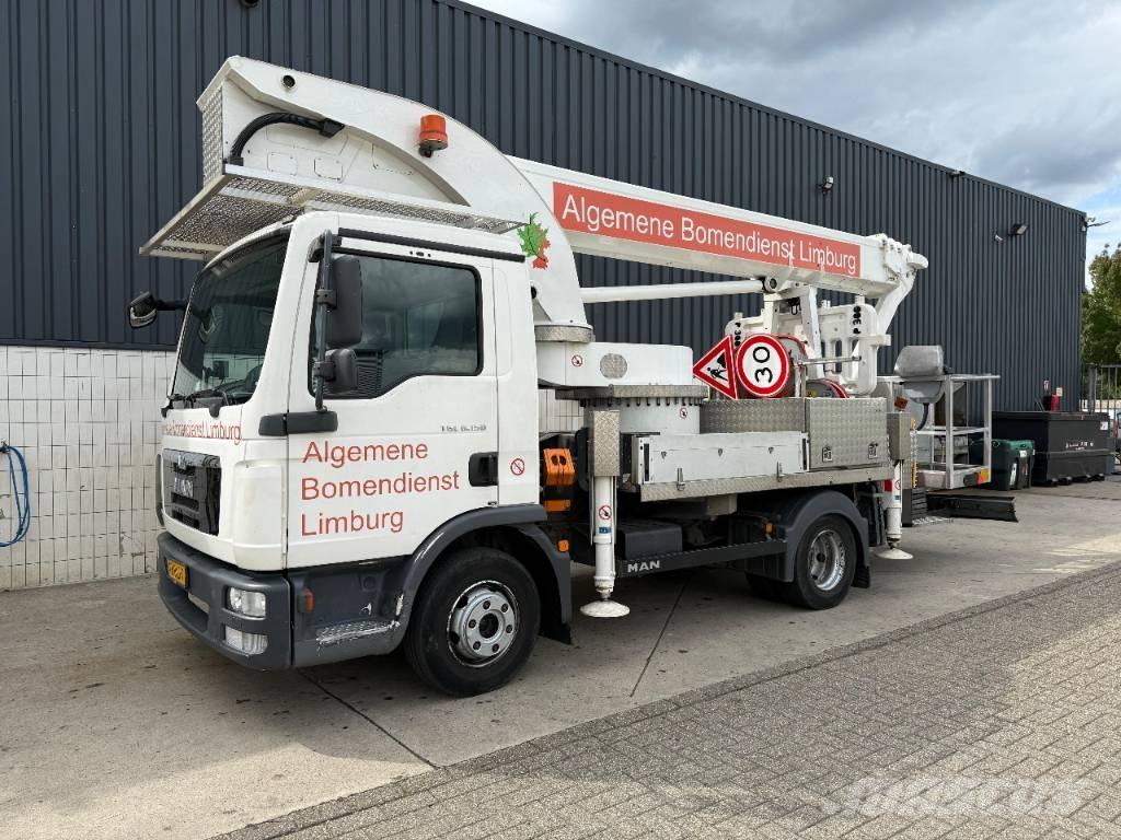 Palfinger P 300 KS Autoplošiny