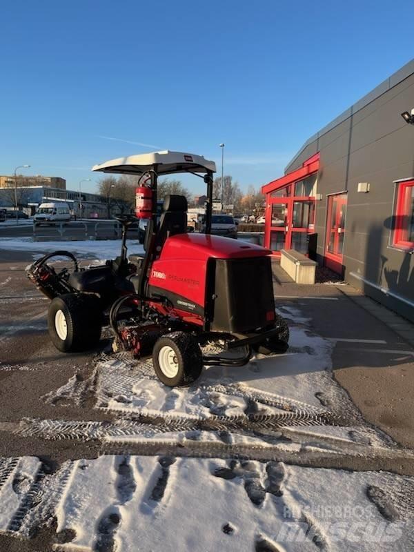 Toro RM 5610 AWD Kosačky fervejí