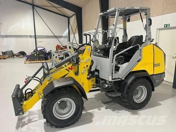 Wacker Neuson WL 28 Kolesové nakladače