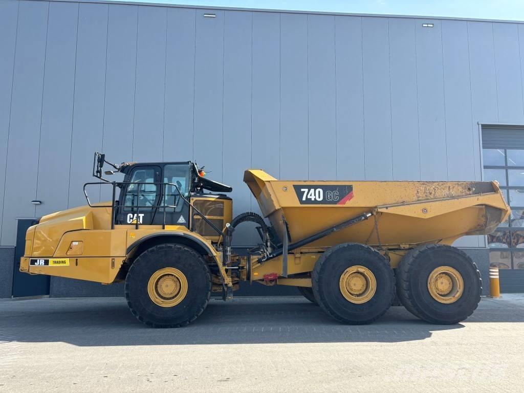 CAT 740 GC Kĺbové nákladné autá