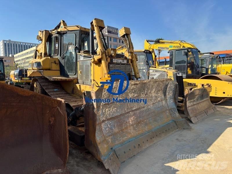 CAT D 6 R Pásové dozéry