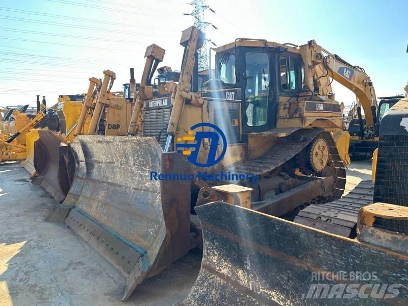 CAT D 6 R Pásové dozéry