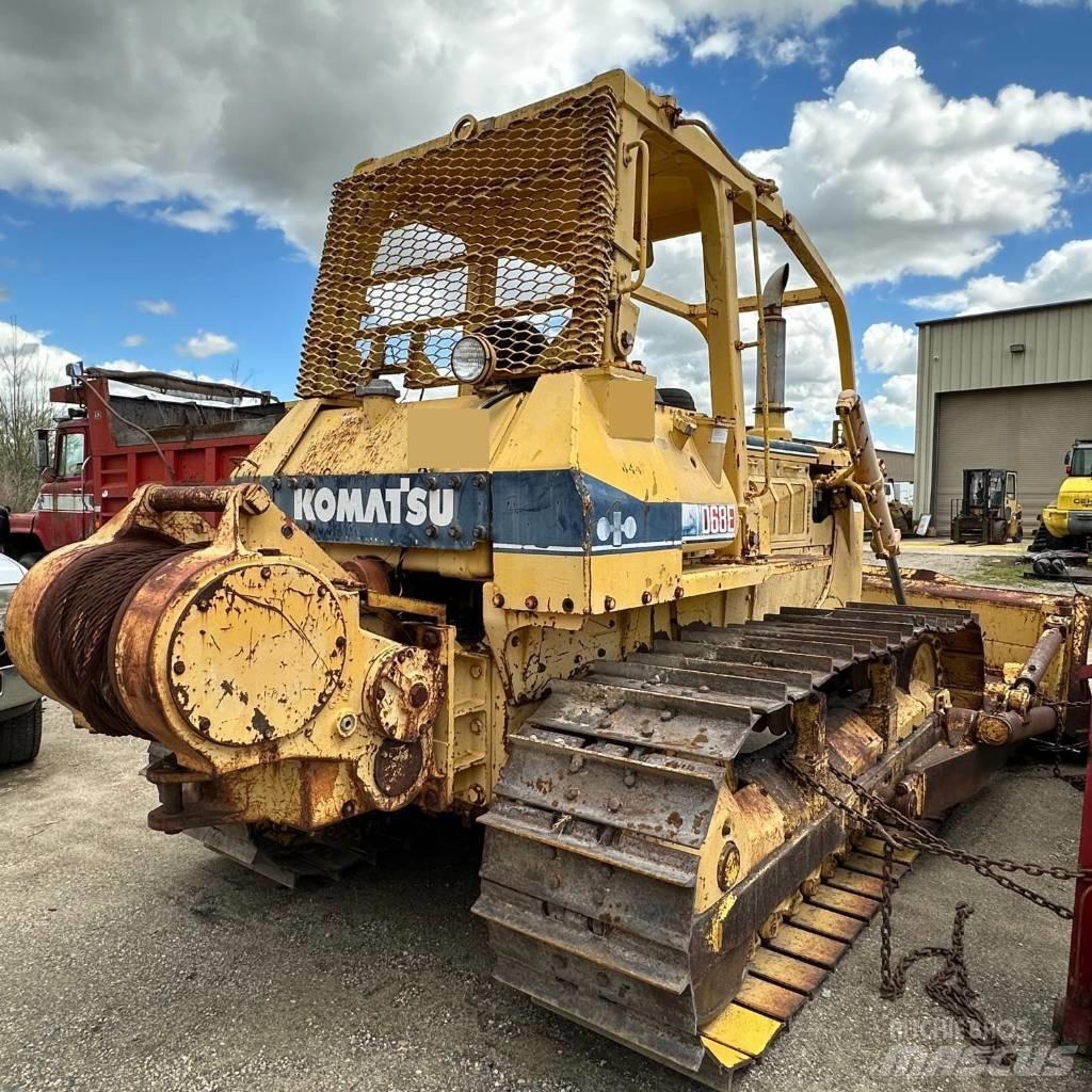 Komatsu D 68 E-1 Pásové dozéry