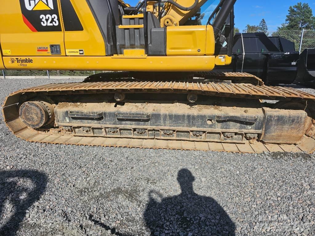 CAT 323 Pásové rýpadlá