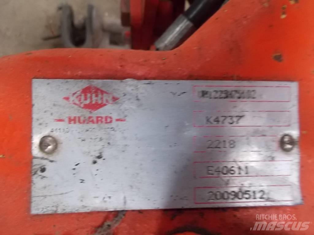 Kuhn Vari-Master 122 Dvojstranné pluhy