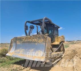 CAT D 6 R Pásové dozéry