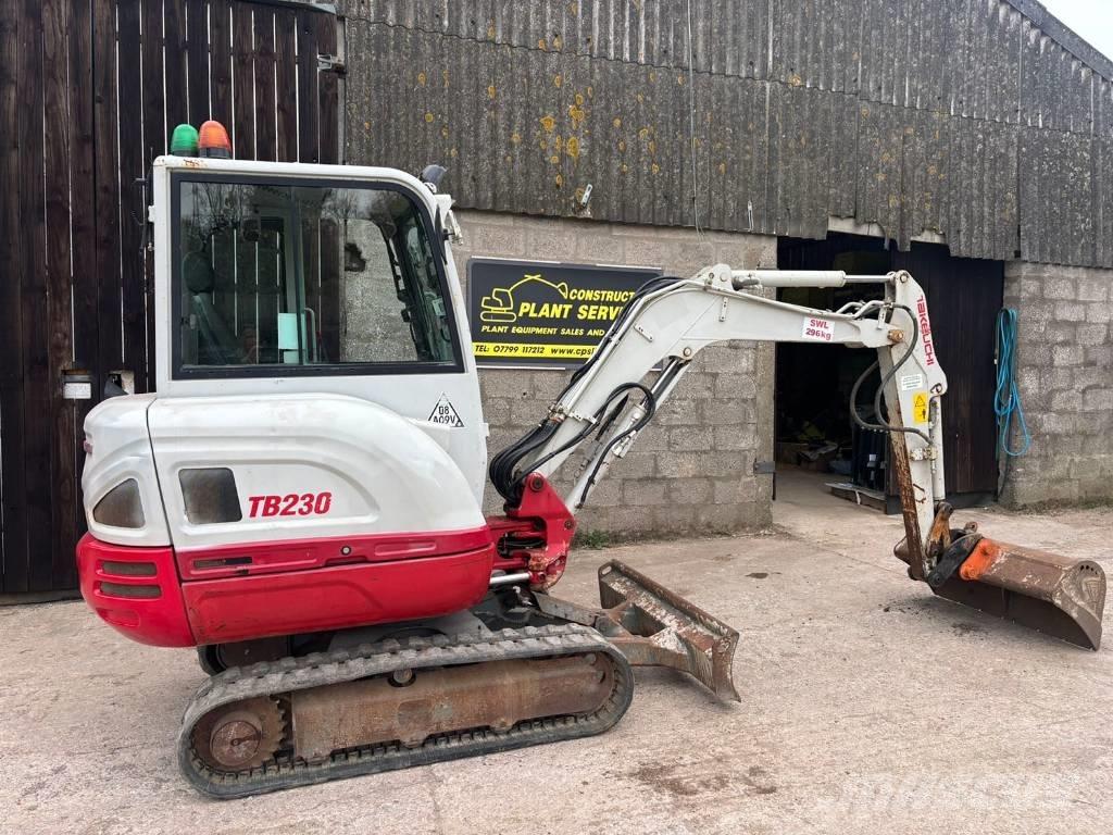Takeuchi TB 230 Mini rýpadlá < 7t