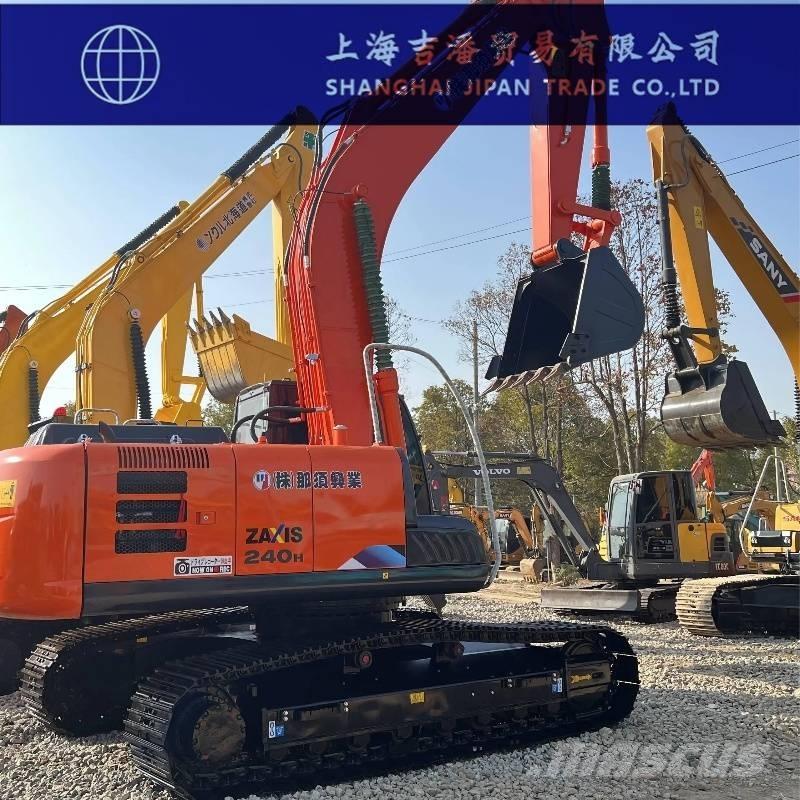 Hitachi ZX 240 Pásové rýpadlá